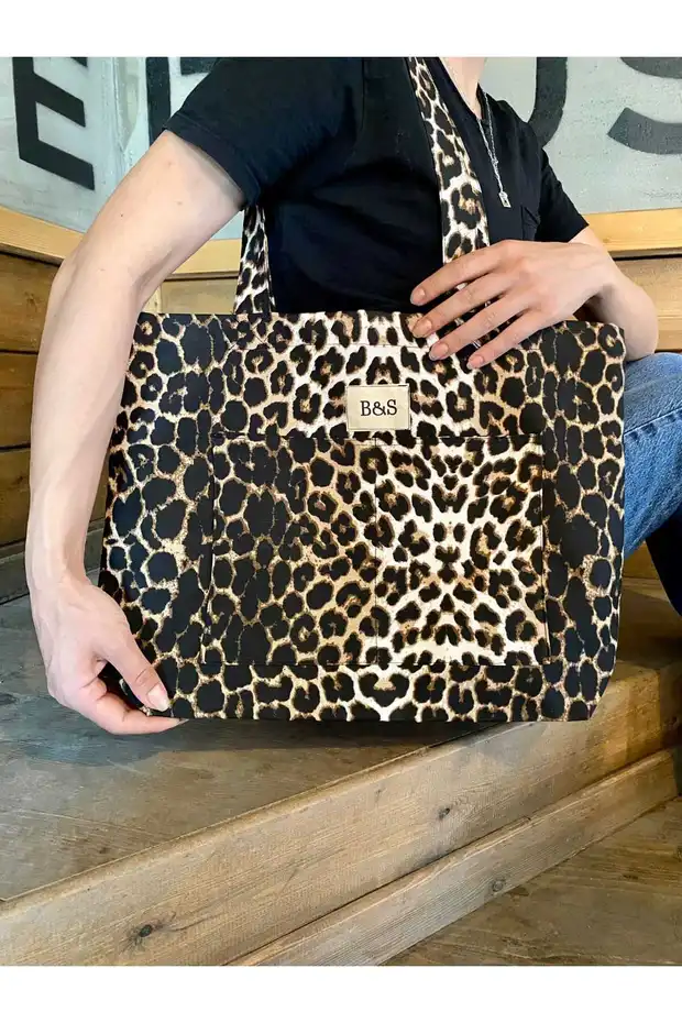 Leopar desenli omuz/plaj çantası- BÜYÜK BOY Leopar desenli omuz/plaj çantası- BÜYÜK BOY